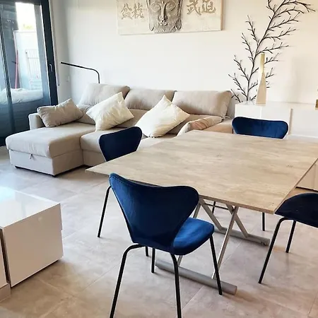 Διαμέρισμα By The With Pool And Private Parking Cambrils